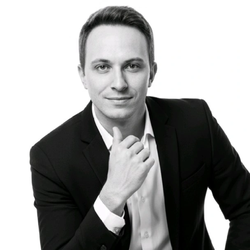 Jonathas Ribeiro — Consultor principal da Opheria, especialista em arquitetura e estratégia técnica